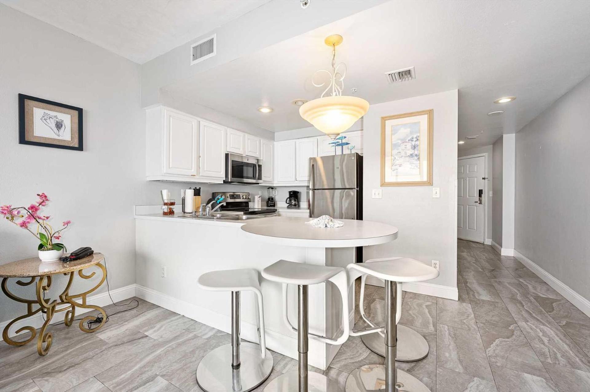 Luxury 11th Floor 1 Bedroom Direct Oceanfront Wyndham Ocean Walk Daytona | 1107 Daytona Beach